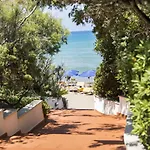 Park I Lecci Hotell 4*