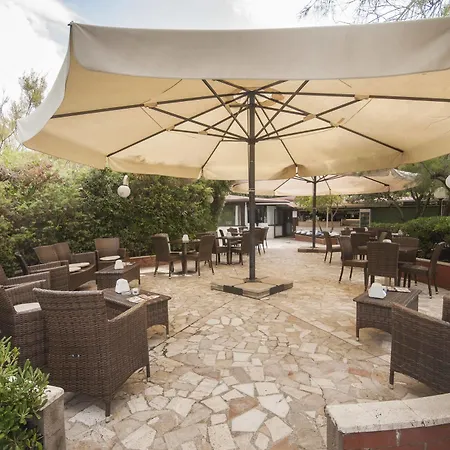 Park I Lecci Otel 4*